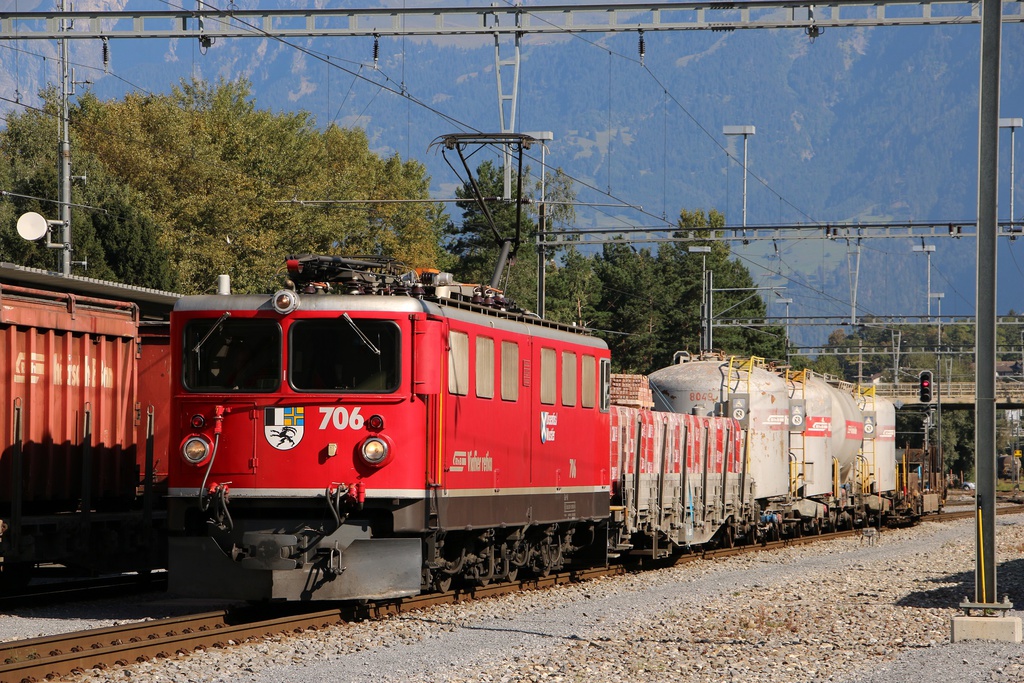 Электровоз потребляющий ток 1 6. RHB ge 6/6 II. Rhaetian Railway ge 6/6 II локомотивы Швейцарии. Локомотив ge 6/6. Электровоз AE 3-6 II.