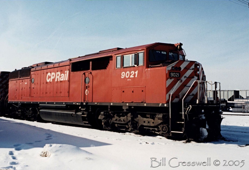 CP SD40-2F 9021 / London — Trainspo