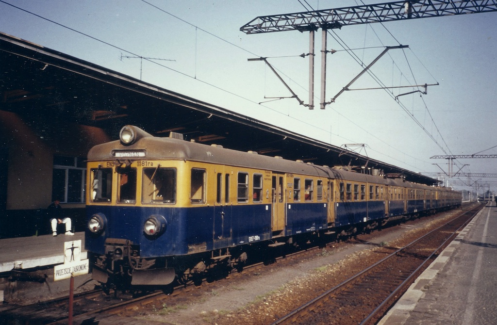 pkp-en57-1181-zbaszynek-trainspo