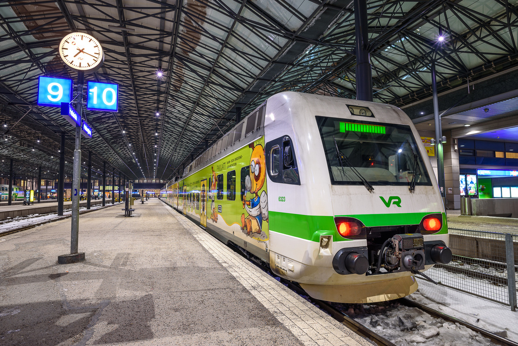 VR Sm4 6323 / Helsinki Central Railway Station — Trainspo