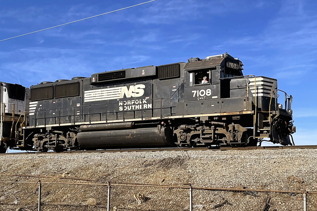 Ns Gp60 7108 North Kansas City Mo — Trainspo