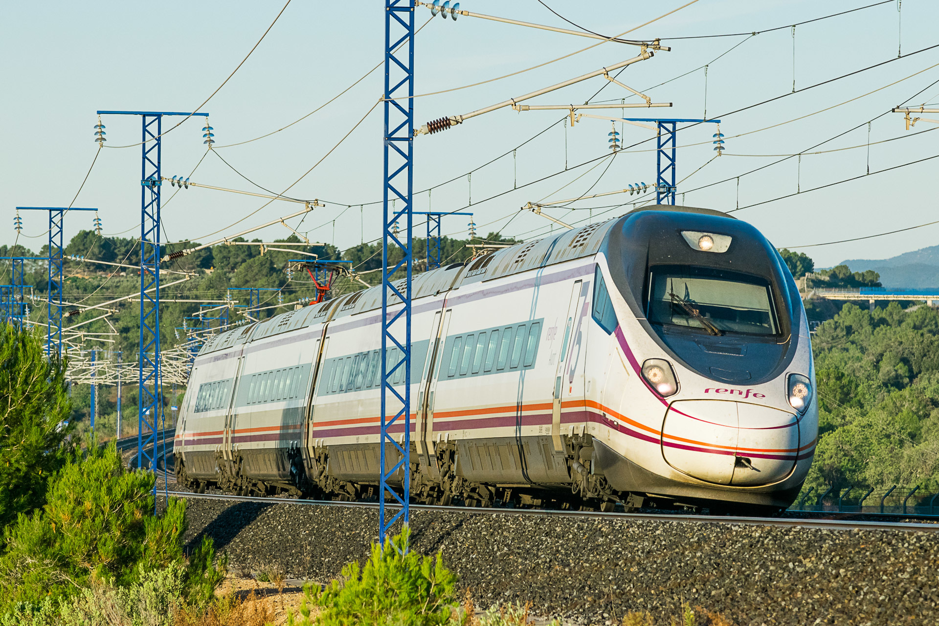 Renfe 114 ###   La Nou De Gaia — Trainspo