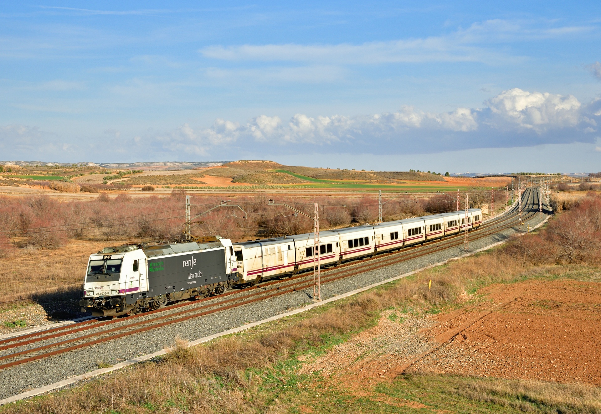 RENFE 253 036 / Villasequilla — Trainspo