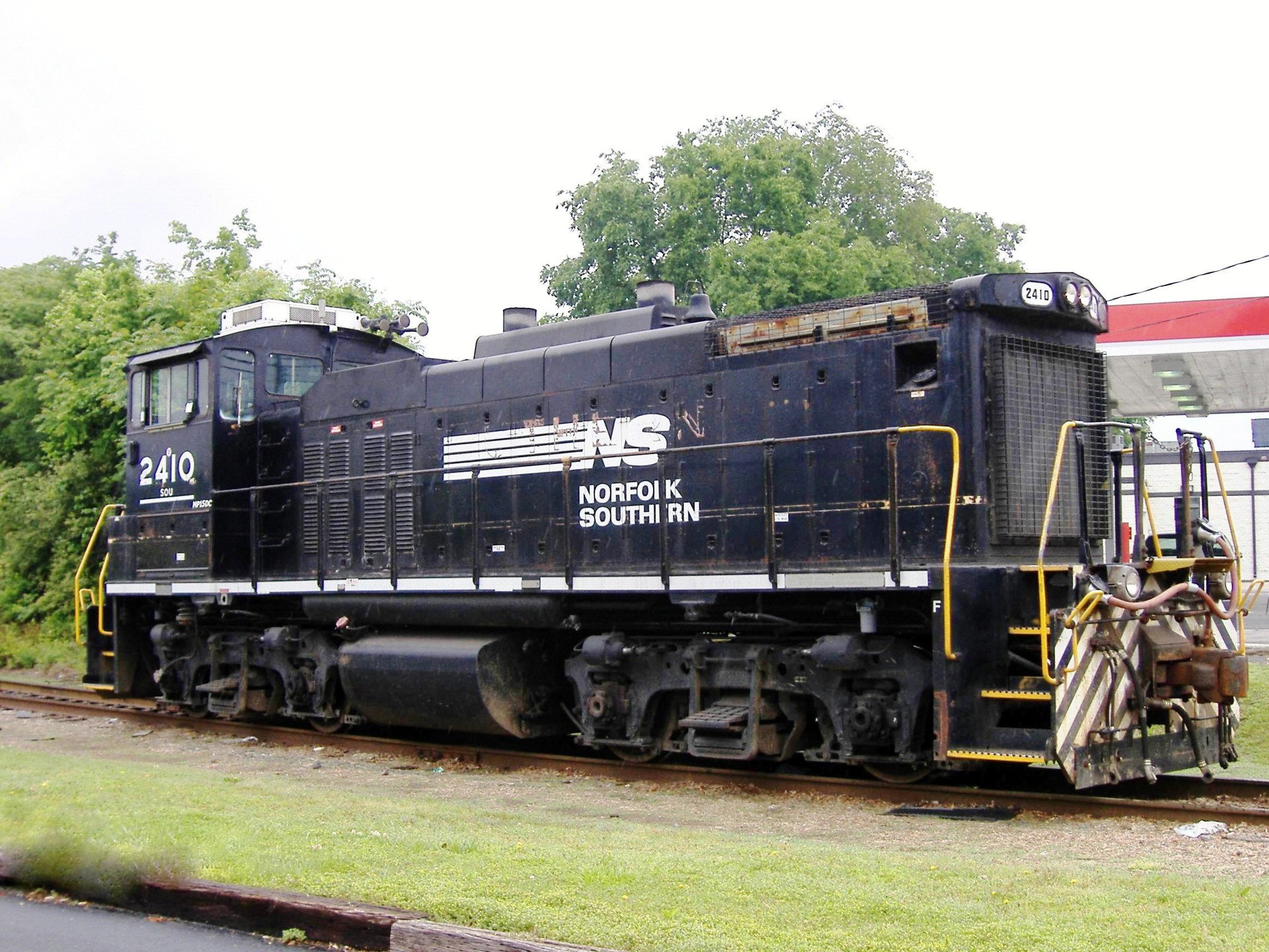 NS MP15DC 2410 / Chattanooga, TN — Trainspo