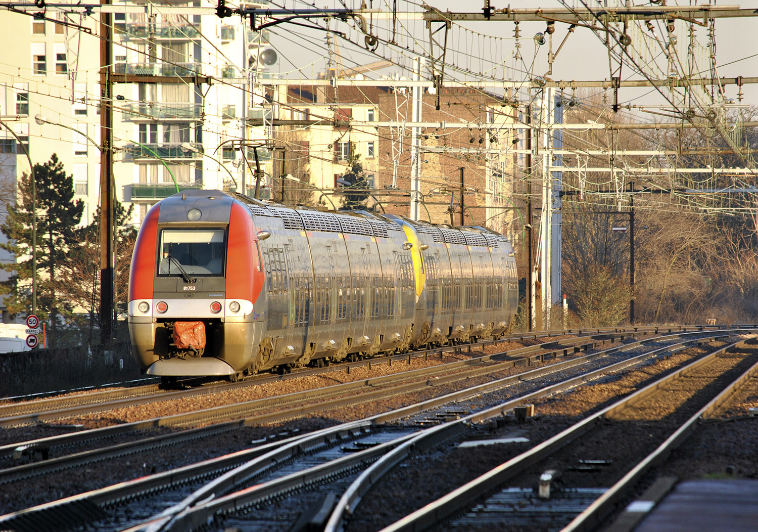 SNCF B 81500 81753 / Le Vert-de-Maisons — Trainspo