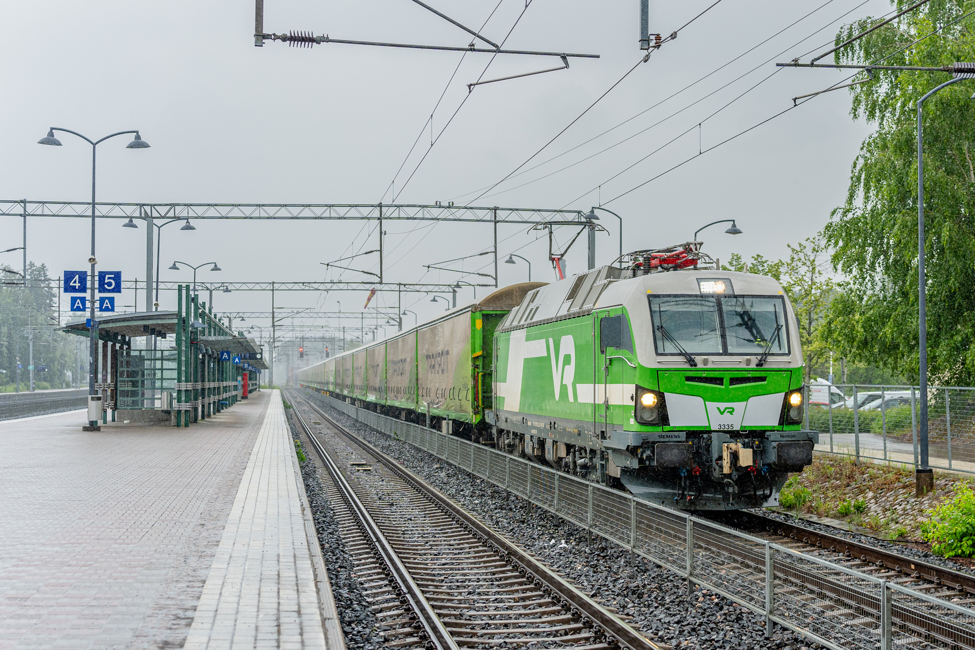 VR Sr3 3335 / Kerava Station — Trainspo