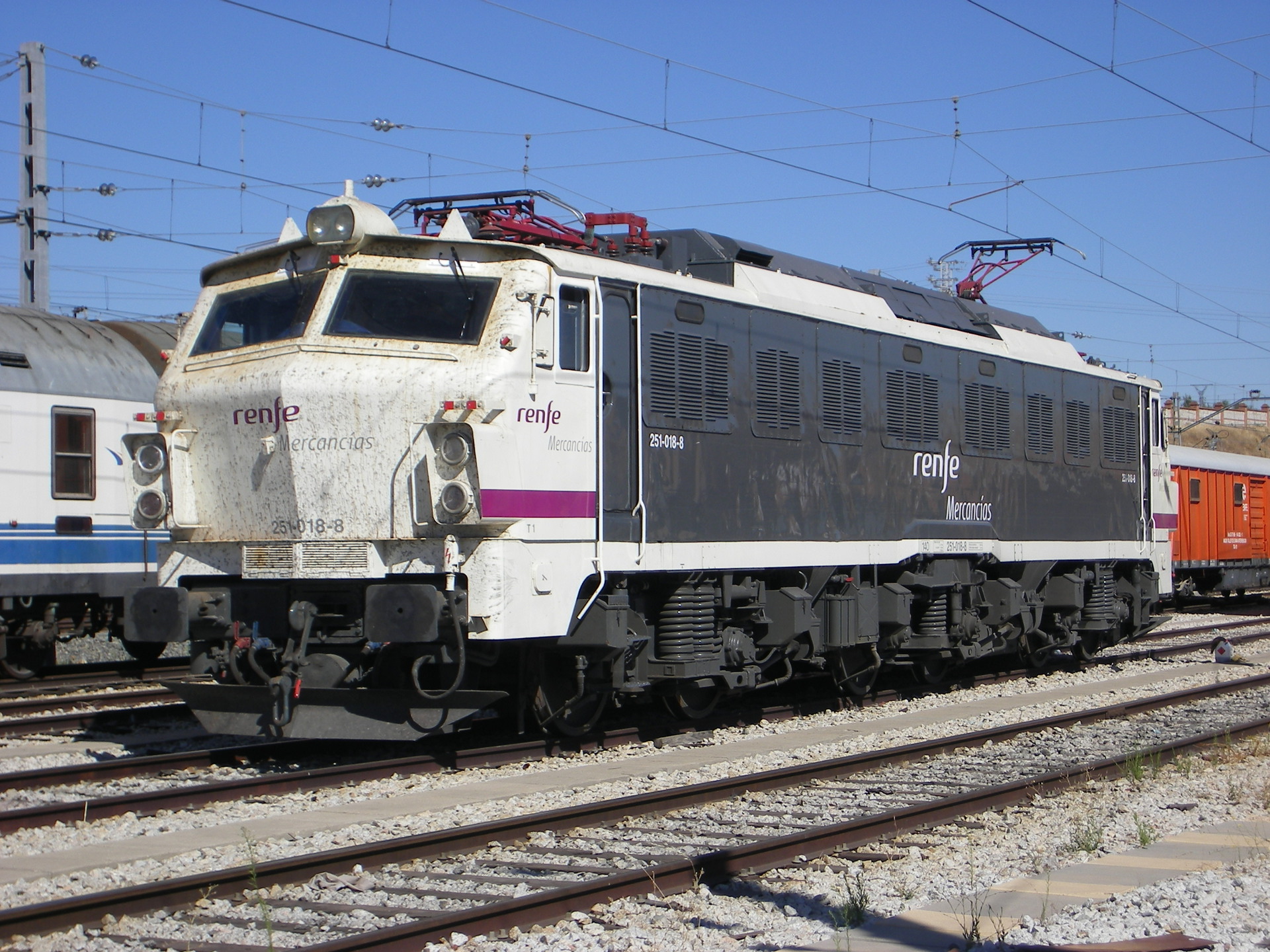 Renfe 251 018   Fuencarral — Trainspo