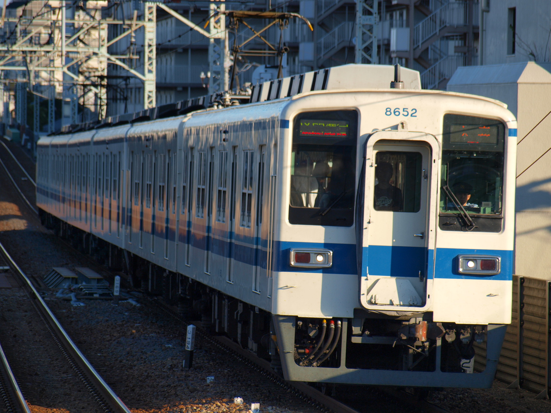 Tobu 8000 8652 Umejima Eki Tōkyō — Trainspo