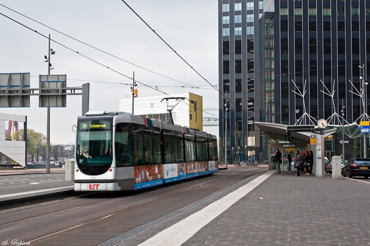 RET Citadis 302 2055 / Rotterdam Centraal railway station — Trainspo