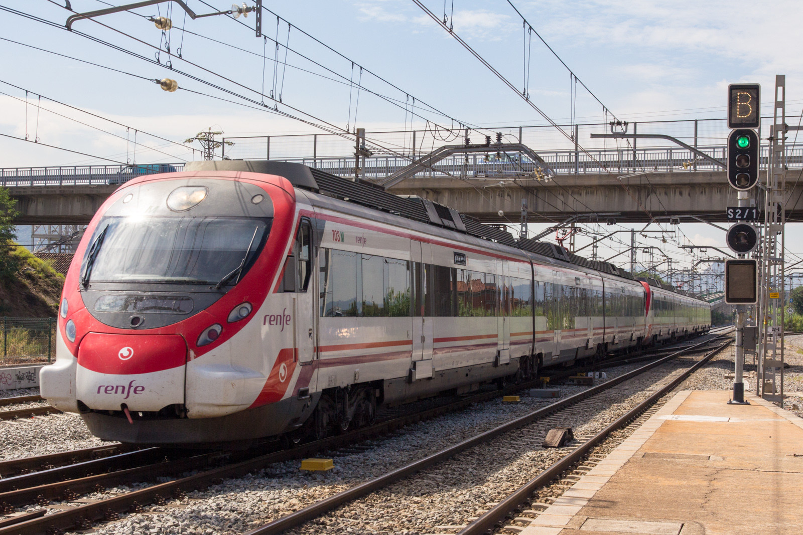 RENFE 463 203 / Mollet del Valles — Trainspo