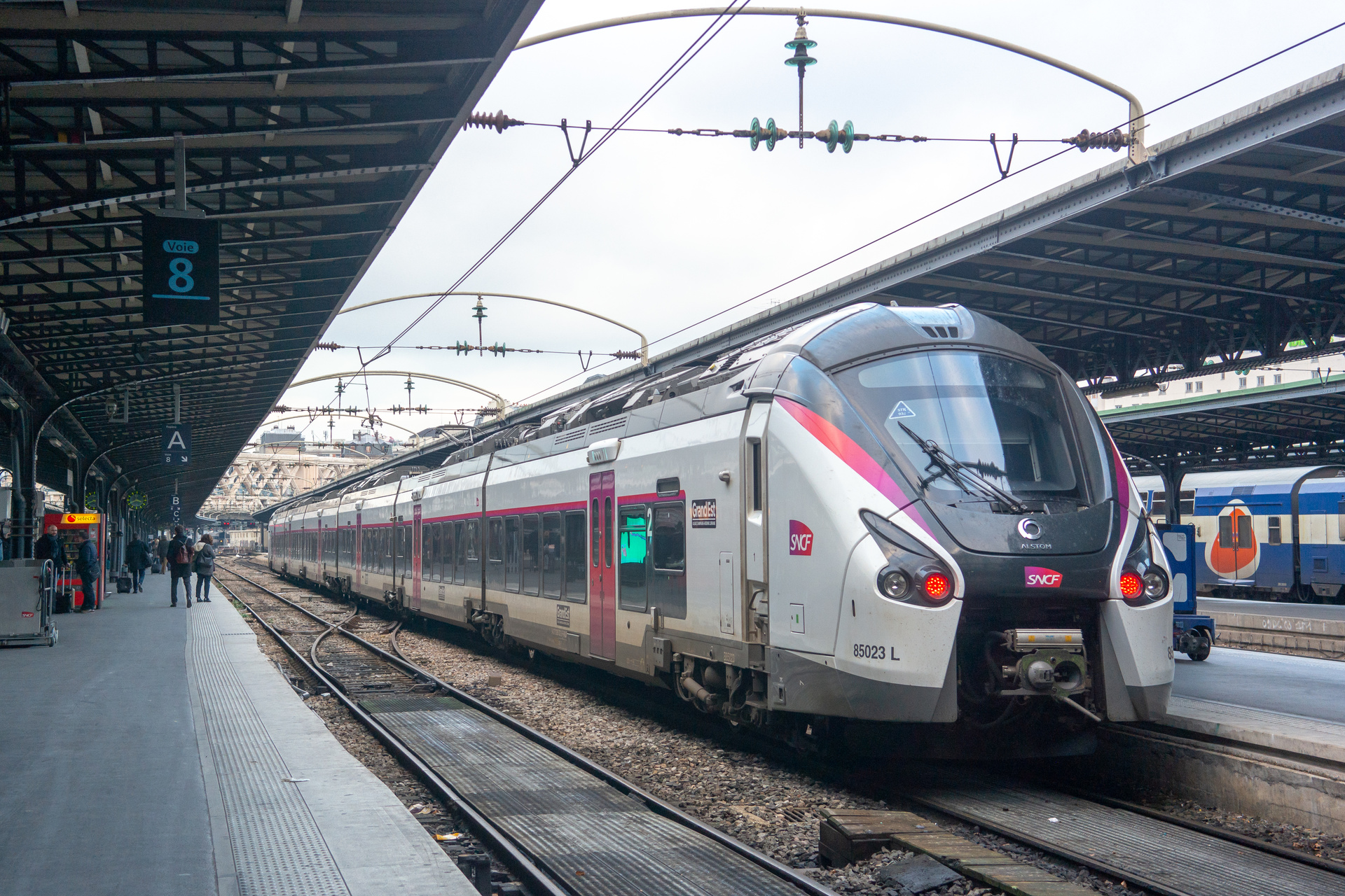 SNCF B 85000 23 / Gare De Paris-Est — Trainspo