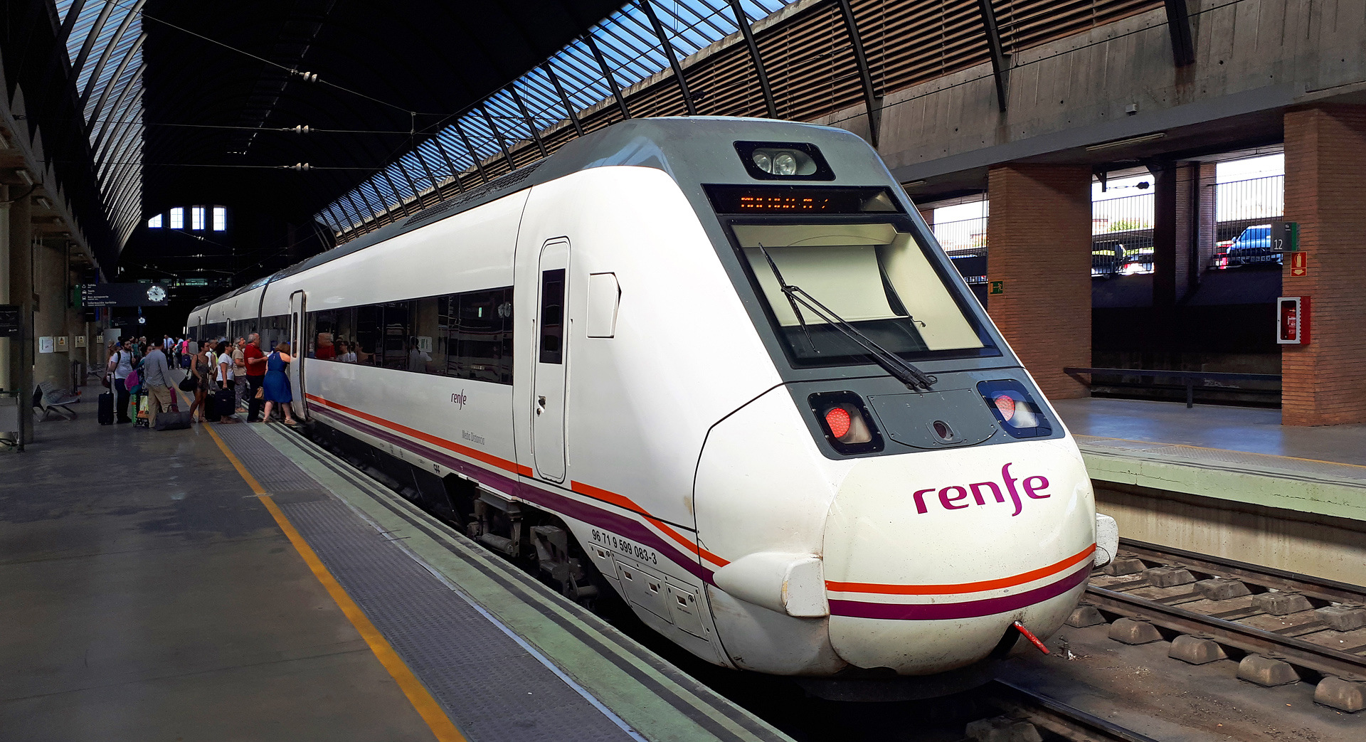 RENFE 599 083 / Sevilla Santa Justa — Trainspo