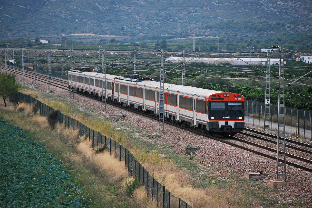 RENFE 470 025 / Benicarlo — Trainspo