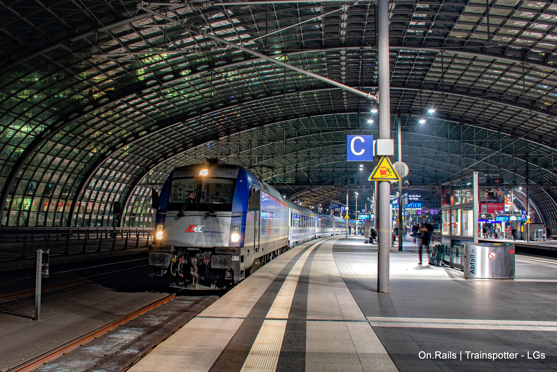 PKP IC 370 008 / Berlin Hauptbahnhof, Berlin — Trainspo