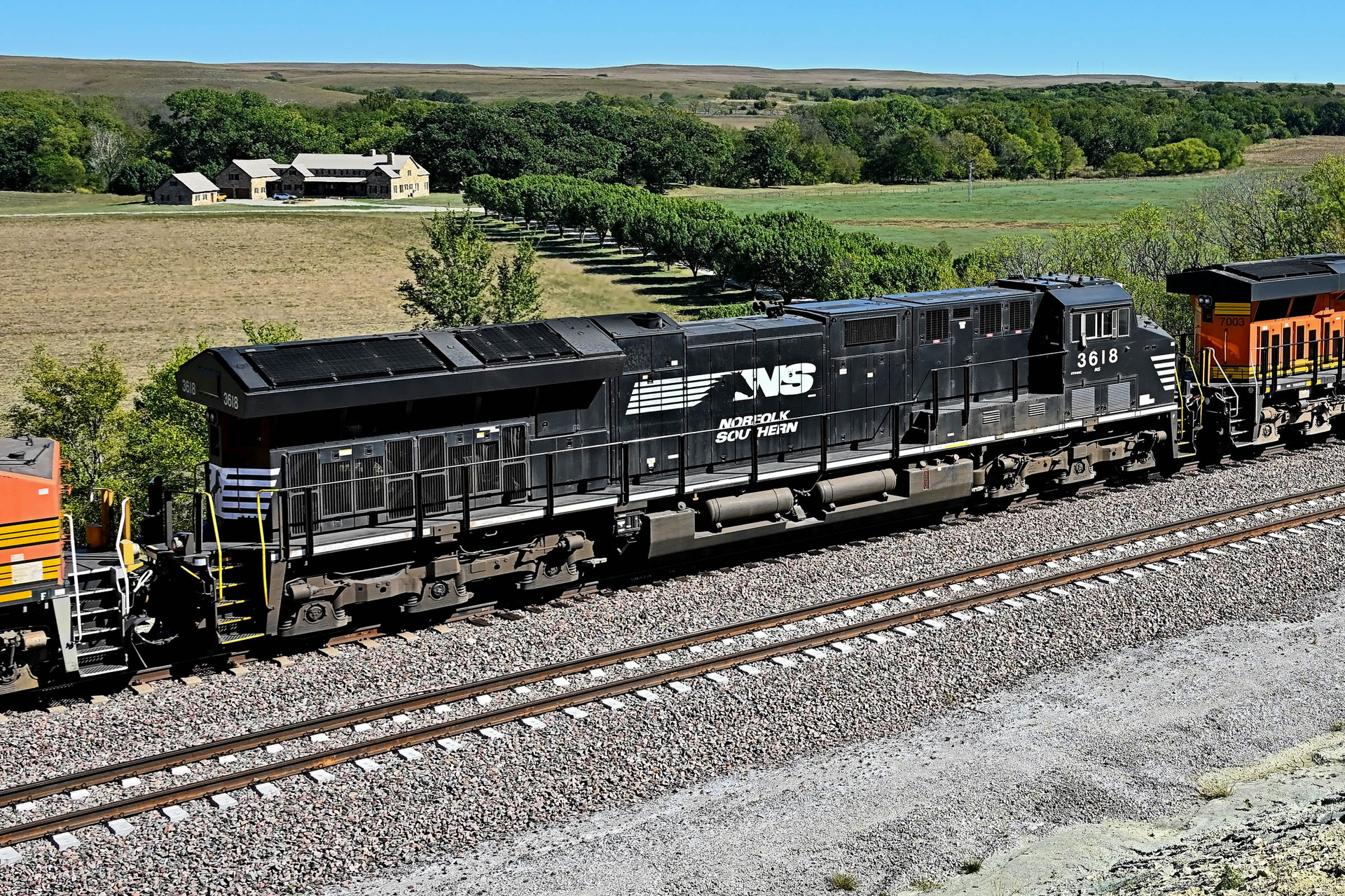 NS ET44AC 3618 / Matfield Green, KS — Trainspo