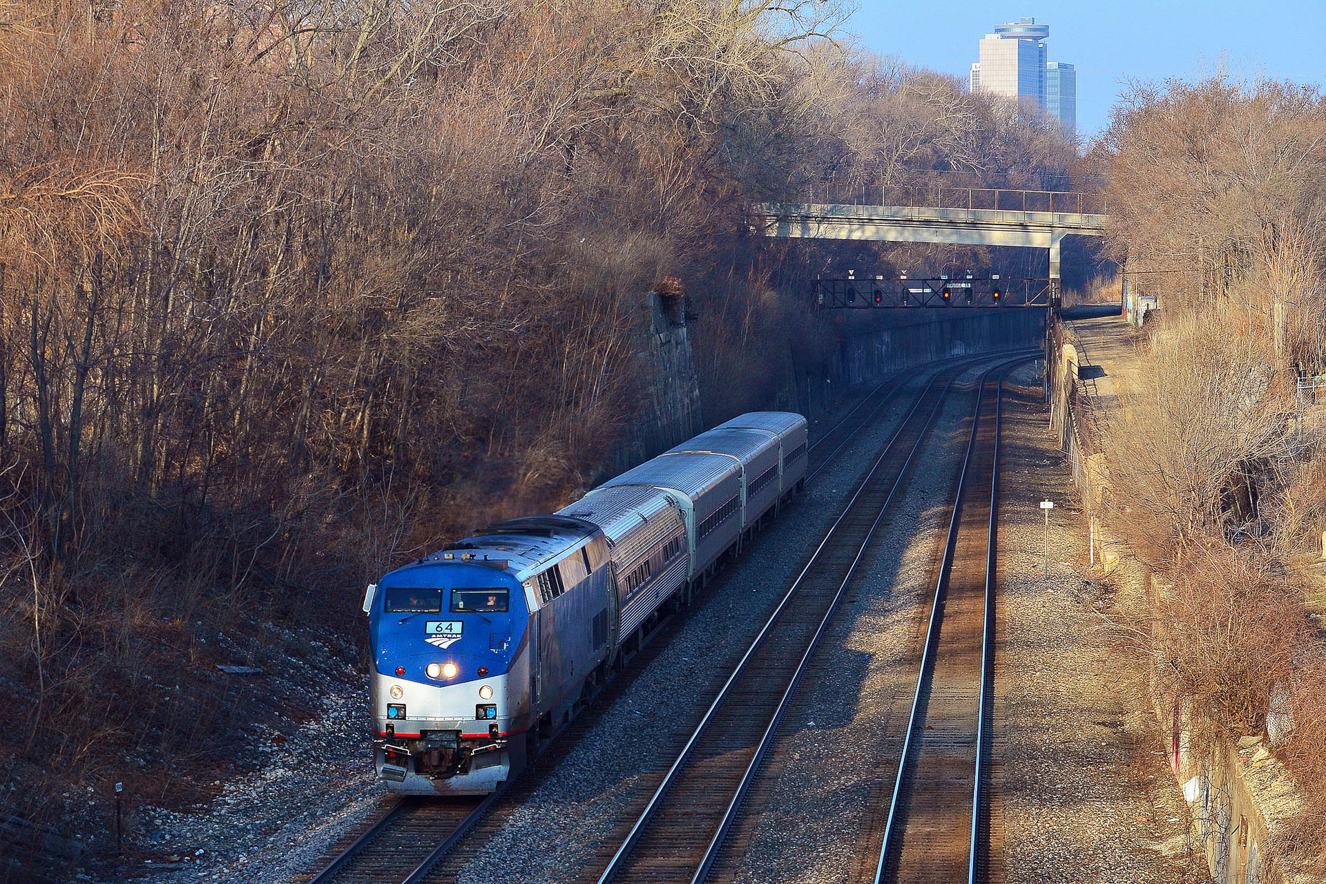 Amtk P42dc 64   Kansas City, Mo — Trainspo