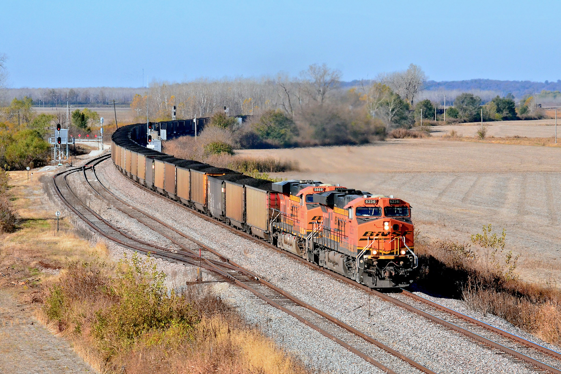 BNSF ES44AC 6236 / Orrick, MO — Trainspo